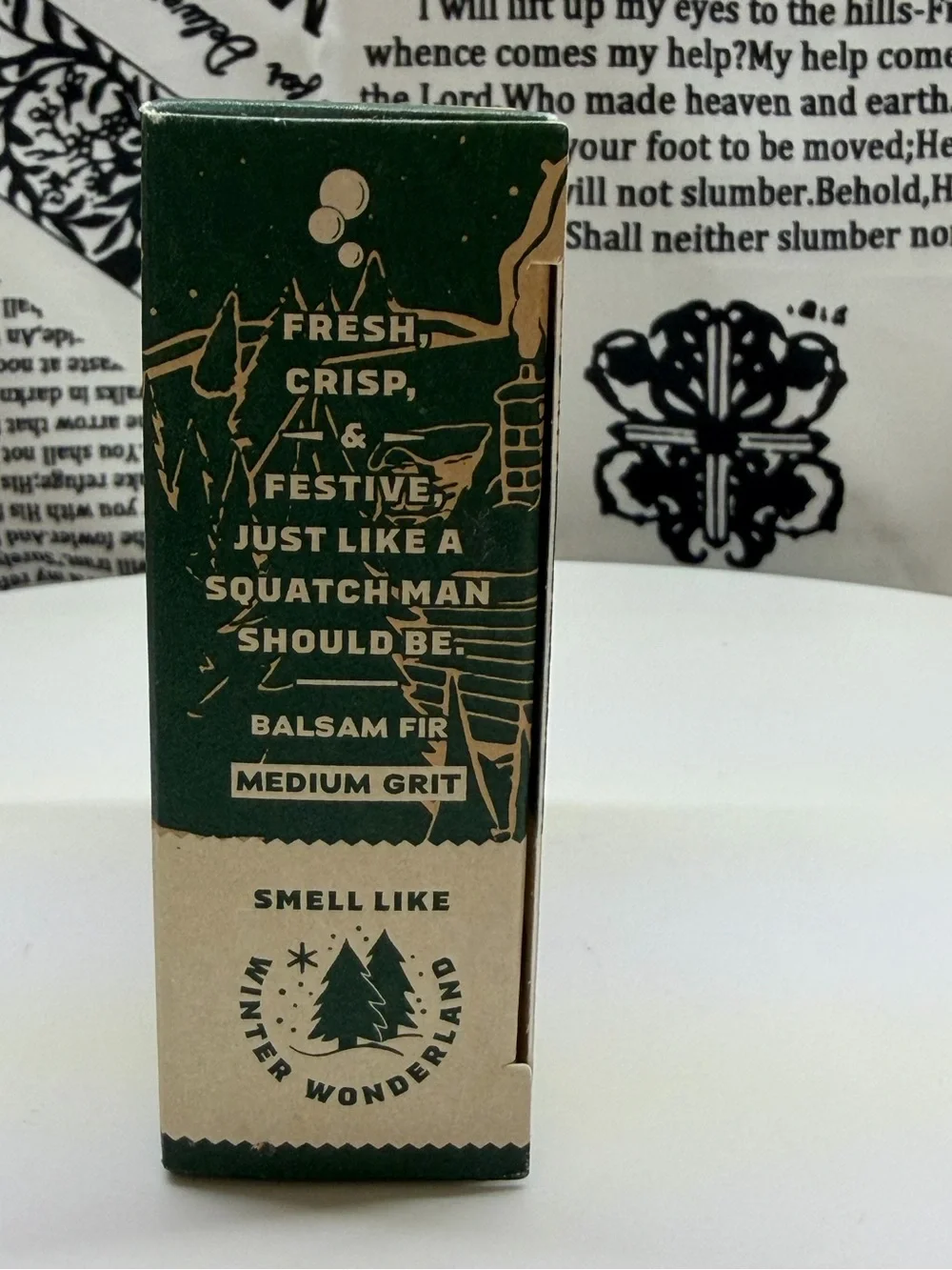 Dr. Squatch Snowy Pine Tar Men's Natural Soap